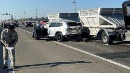 Madera 5-Vehicle Crash on Hwy 41 Involves Semi Truck