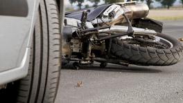 Oxnard Motorcycle Accident Leaves Rider, 20, Hospitalized; Driver Suspected of DUI